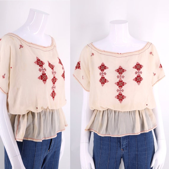 30s ethnic silk red embroidered blouse / vintage 1