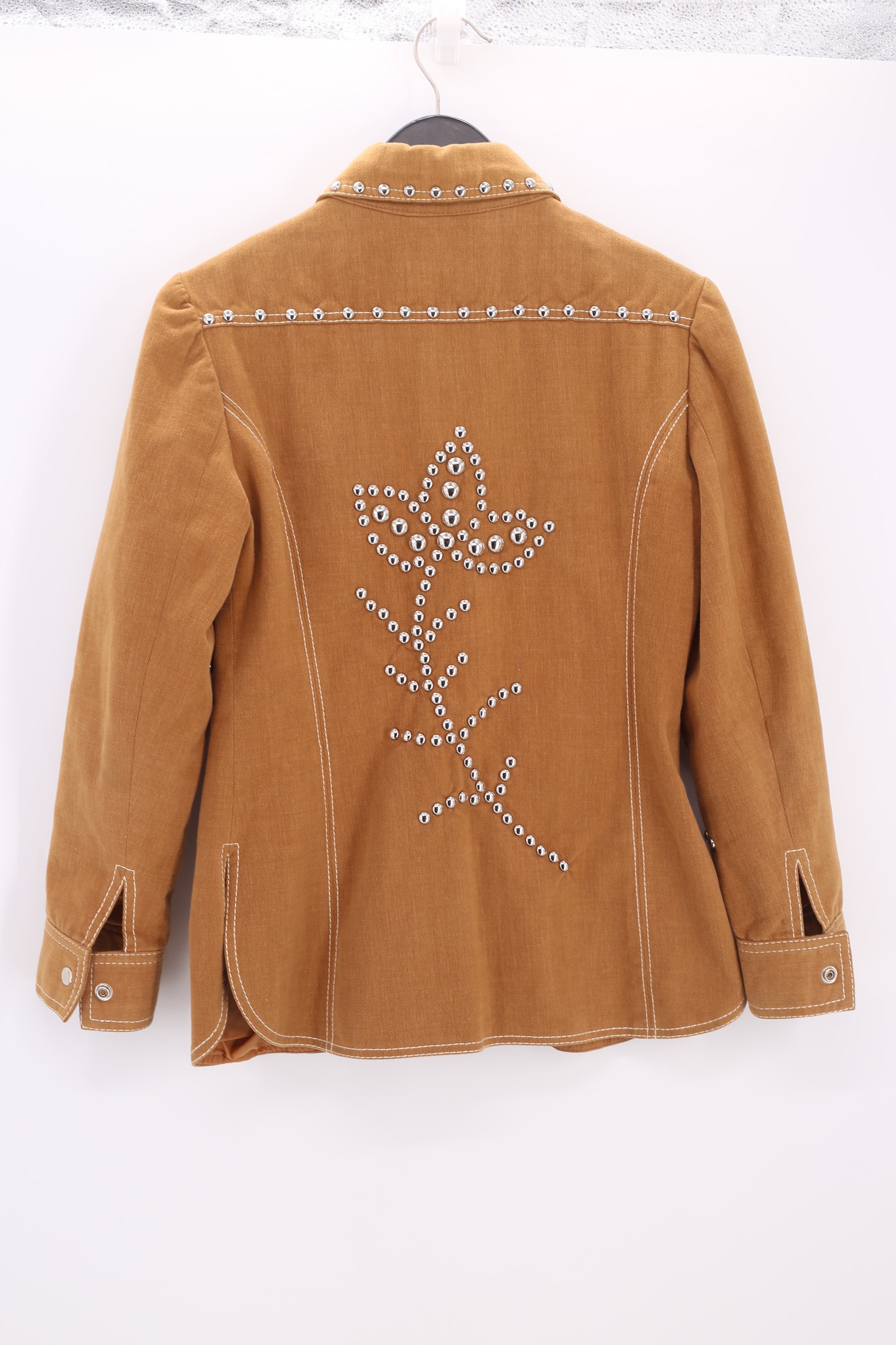 70s DOTTI DIDIT studded denim jacket / vintage 1970s tan metal studded tailored brushed cotton