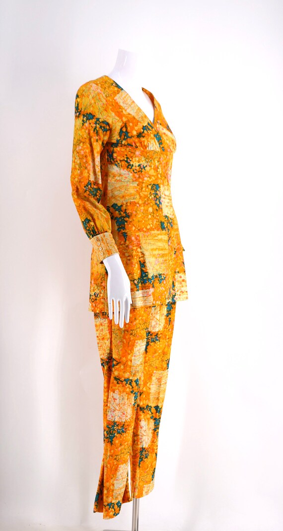 60s print set with flares pants, vintage 1960s ma… - image 3