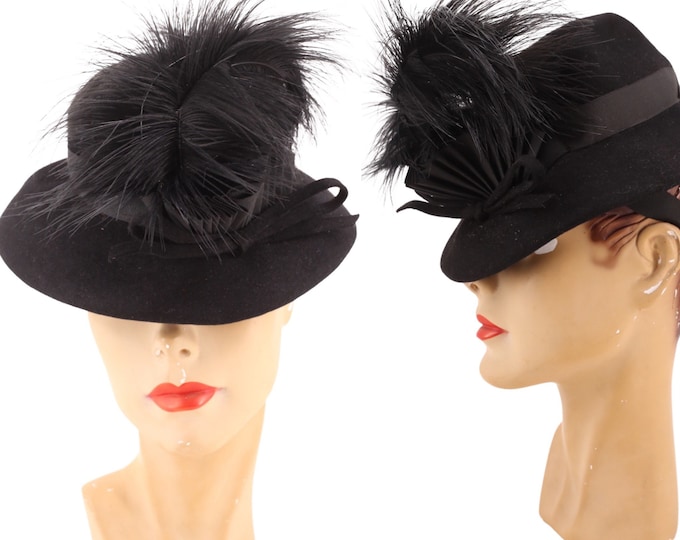 40s NY CREATIONS black feather fedora tilt hat / vintage 1940s Mcreery mini cocktail fascinator top hat 1930s