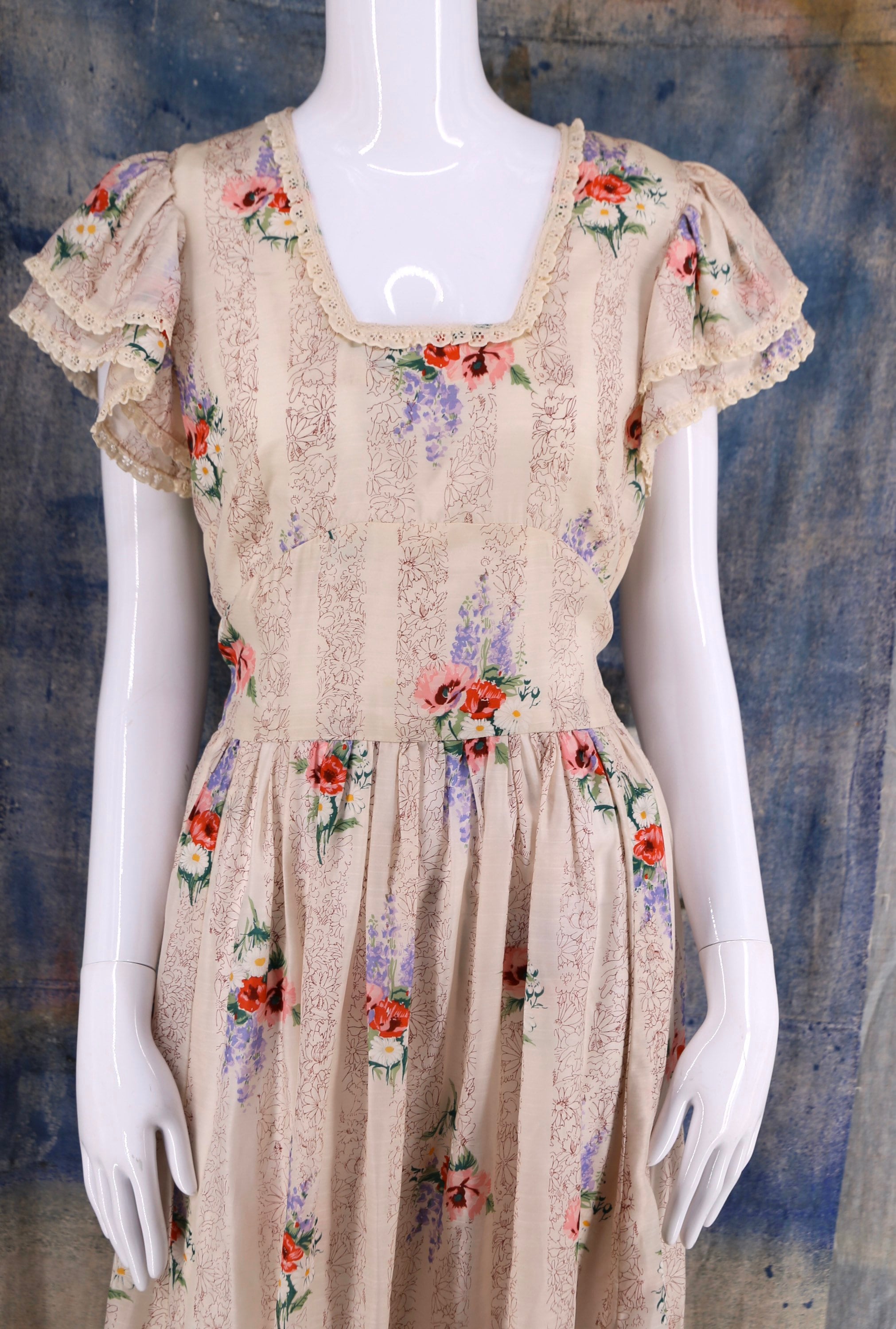 70s ethereal floral summer prairie gown / vintage 1970s does 30s