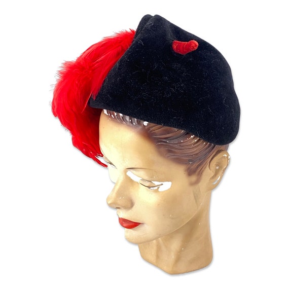 40s red feather felt hat, vintage 1940s Maria Dal… - image 4