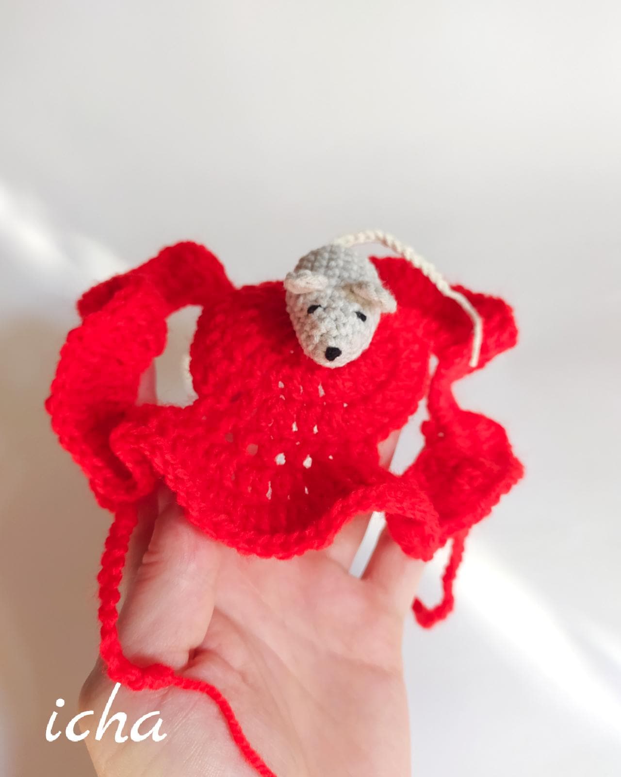 Crochet Cat Hat Pattern PDF: Red Hat With Mouse (digital Download) - Etsy