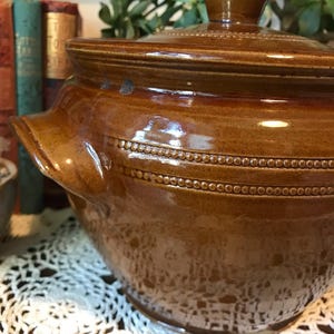 Large Stoneware Brown Bean Pot with Lid, Stoneware Crock, Brown Glazed Pot, Farmhouse Decor, Food preserving jar, Country Kitchen
