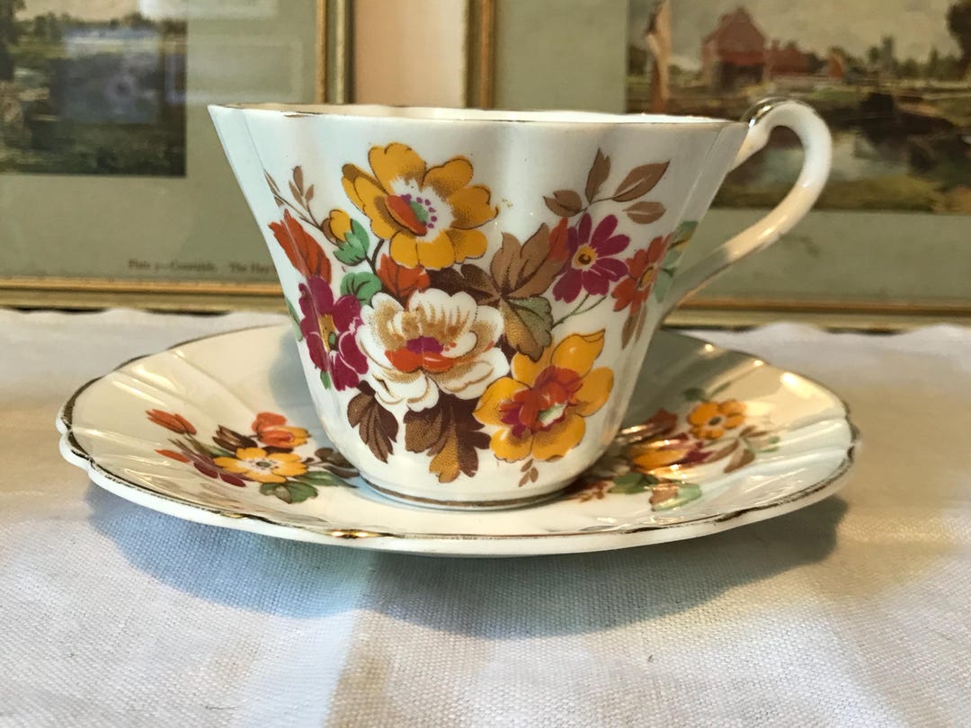 Vintage Floral Tea Cup and Saucer Set: 24c Gold Rim - Etsy