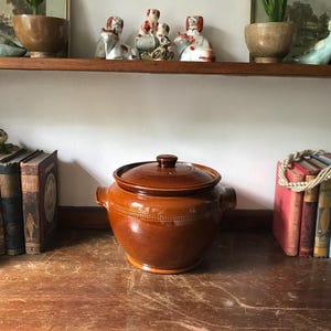 Large Stoneware Brown Bean Pot with Lid, Stoneware Crock, Brown Glazed Pot, Farmhouse Decor, Food preserving jar, Country Kitchen