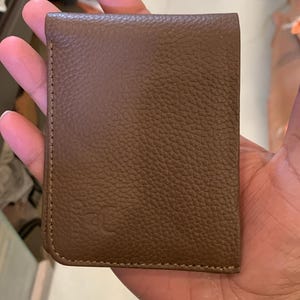 Handcrafted Full-Grain Leather Wallet for Unisex  Slim with Card Slots & Cash Pockets