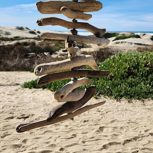 Driftwood Hanging Mobile – Coastal Beach Decor, Natural Wood Garland, Rustic Nautical Wall Art, Handmade Ocean-Inspired Decor