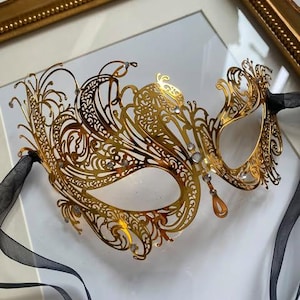 HALLOWEEN Venetian GOLD Metal MASQUERADE Mask Jewelled Diamante Ball Fancy Dress Party Cosplay