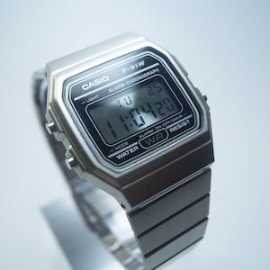 Custom Casio F91W with Metal Mesh Screen with Metel band
