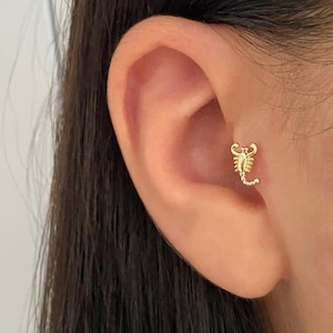 14K Solid Gold Scorpion Tragus Piercing –Unique Scorpio Earring, Zodiac Helix Jewelry, Astrological Ear Piercing, Dainty Stud Earring