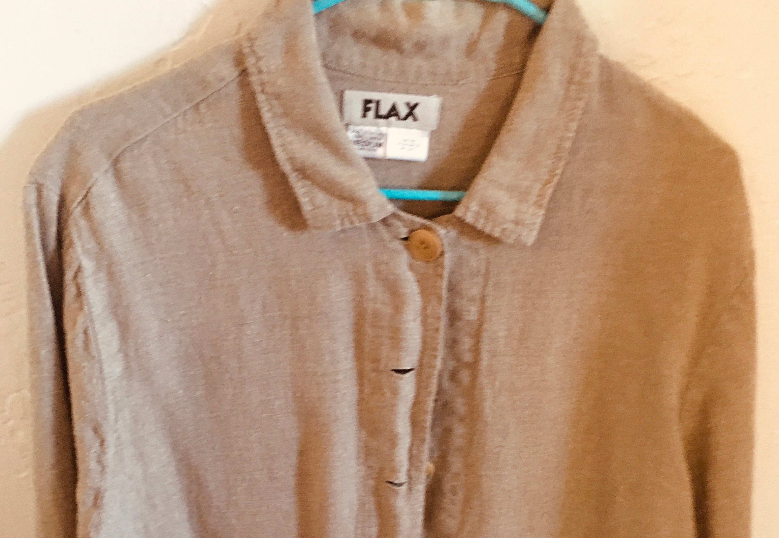 VINTAGE FLAX Long Sleeved Button Down Shirt Size Medium 100 percent linen