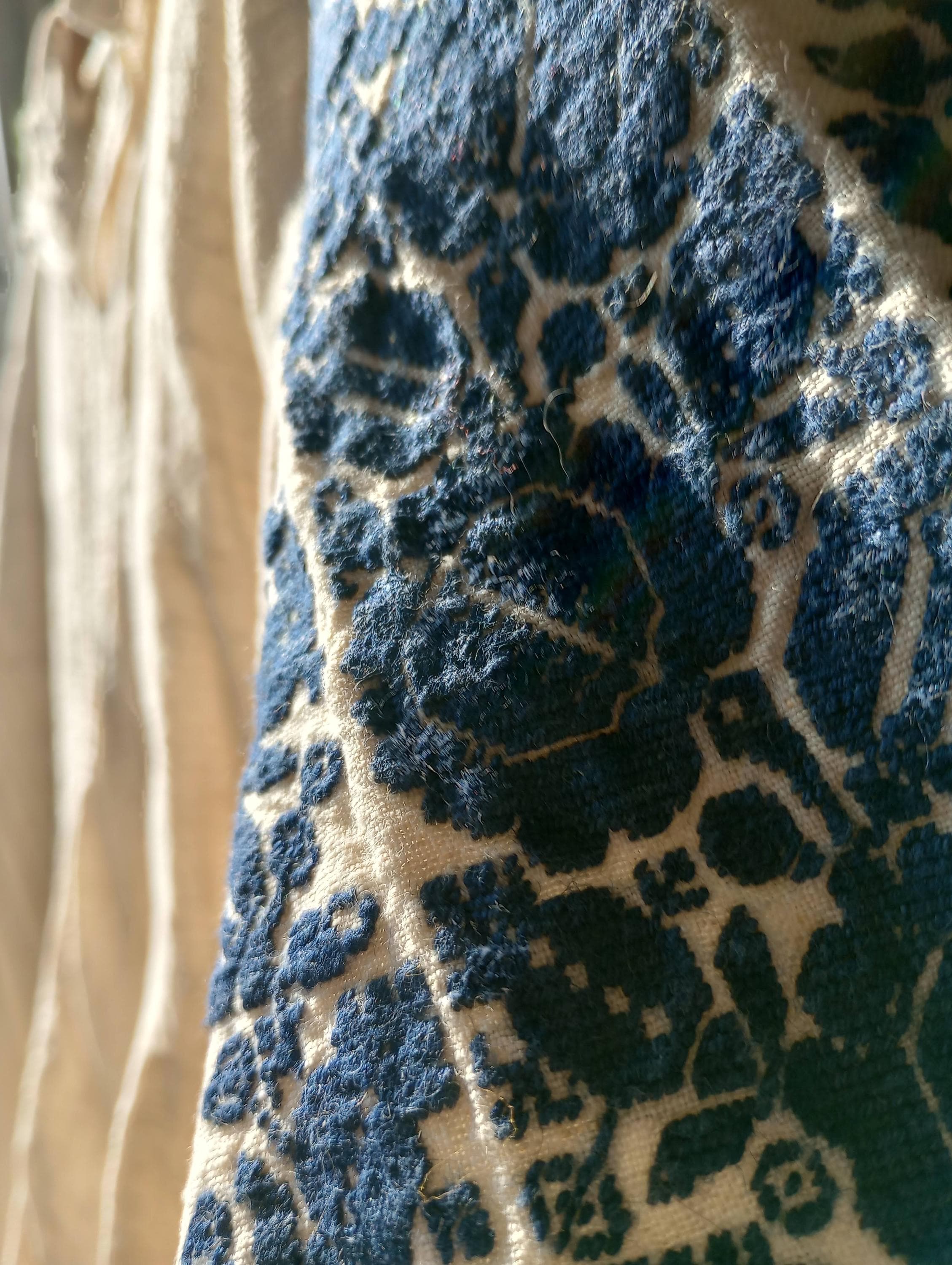 Printed Linen Cropped Blouse