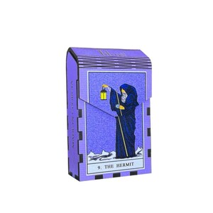 Der Einsiedler Tarot Zigarettenetui - Tarot Deck Box, Gelenkhalter, Tarot Kartenhalter aus Holz | Mystisches Geschenk & Tarot Zubehör
