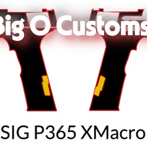 以下が含まれることがあります： 黒と赤のスタイリッシュな銃の輪郭が2つあり、その上に「Big O Customs!」という文字があります。銃の下には「SIG P365 XMacro」と書かれています。画像は白い背景に設定されています。