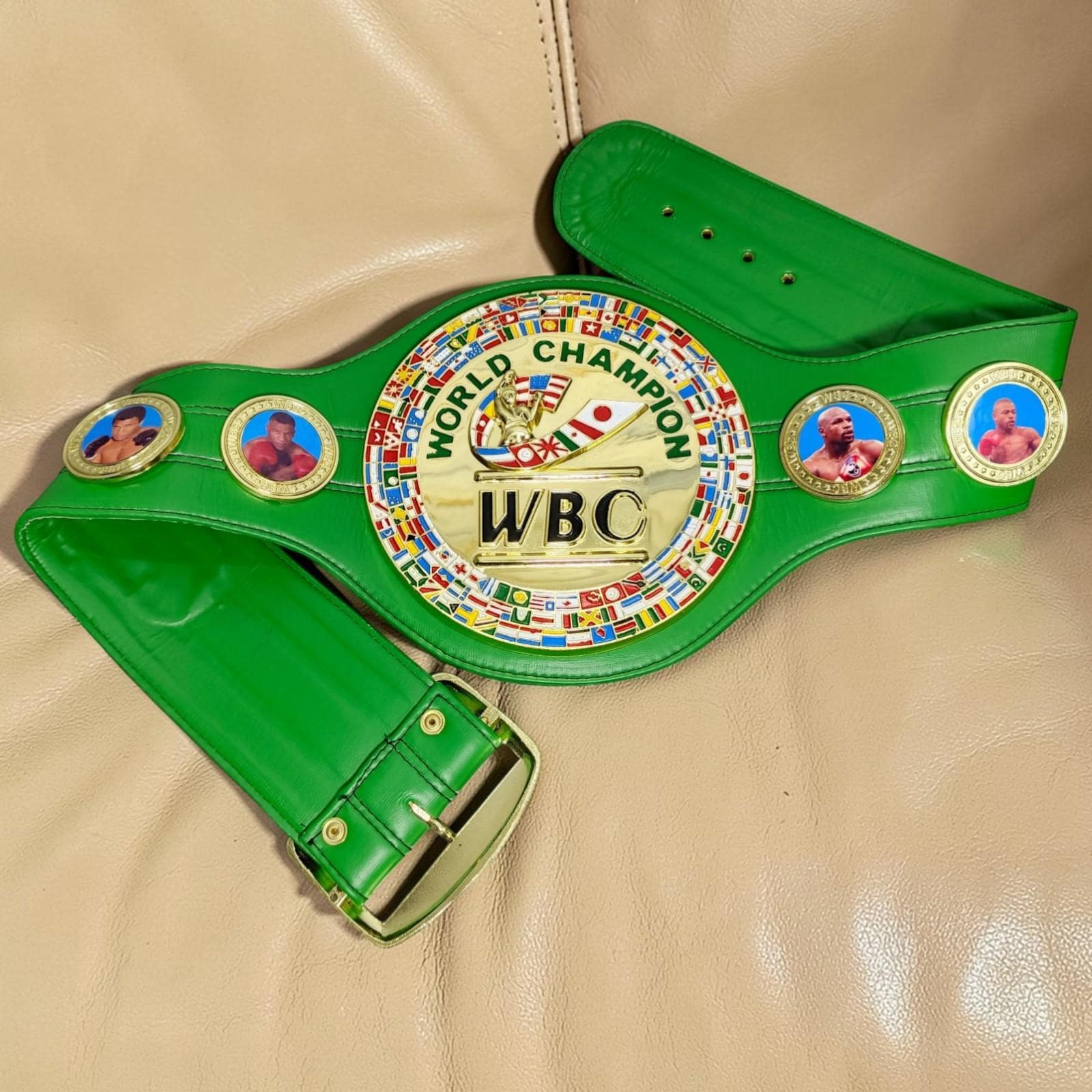 WBCボクシングチャンピオンベルトレプリカ、ヘビー級タイトル