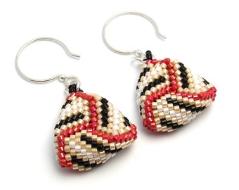 Beaded triangle earrings - peyote stitch earrings - seed bead earrings - beadwork earrings - red earrings - bead woven earrings