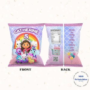 Könnte beinhalten: Eine individuell gestaltete Party-Geschenktüte mit einem farbenfrohen Cartoon-Thema. Auf der Vorderseite stehen der Name "Catherine" und die Zahl "5" über einem Regenbogen und Charakterillustrationen. Auf der Rückseite steht "Danke, dass du gekommen bist und meinen Geburtstag besonders gemacht hast!"