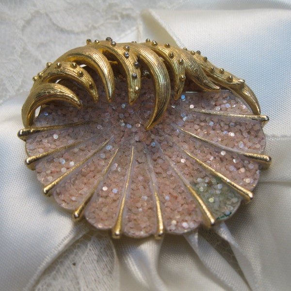 Glittery Pink Shell Gold Tone Shell Brooch 1960s