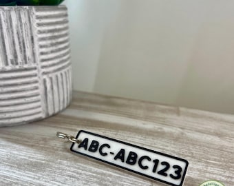 License plate keychain | personalized keychain | gift | car license plate | old school license plate
