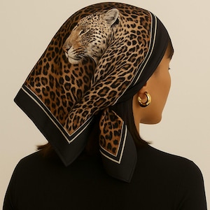 Leopard Print Satin Schal | Quadratischer 90er Jahre Retro Haarschmuck | schickes Halstuch | Luxus Animal Print Bandana