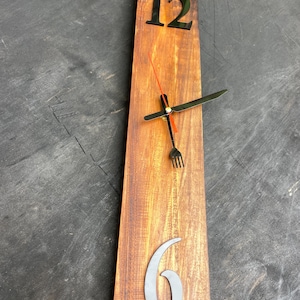 Handcrafted Reclaimed Wood Wall Clock / Rustic Wooden Wall Clock/ Unique Farmhouse Style Clock/ Exo-Friendly Wooden Gift