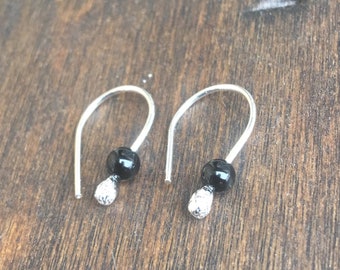 Tiny Minimalist Black Onyx Horseshoe Earrings, Silver Arc, Wishbone Earrings, Sterling Silver Earrings, Silver Dangle Earrings