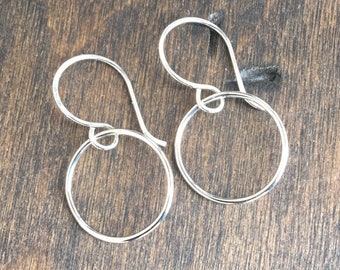 Dainty Hoop Earrings, Small Sterling Silver Hoops, Hammered Silver Hoop Earrings, Minimalist Silver Earrings, Dainty Circle Earrings