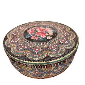 Vintage Hand-Painted Metal Tin Box – Floral Decorative Storage Container
