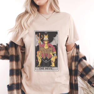Camiseta gráfica con la carta del tarot de Los Simpson: El diablo