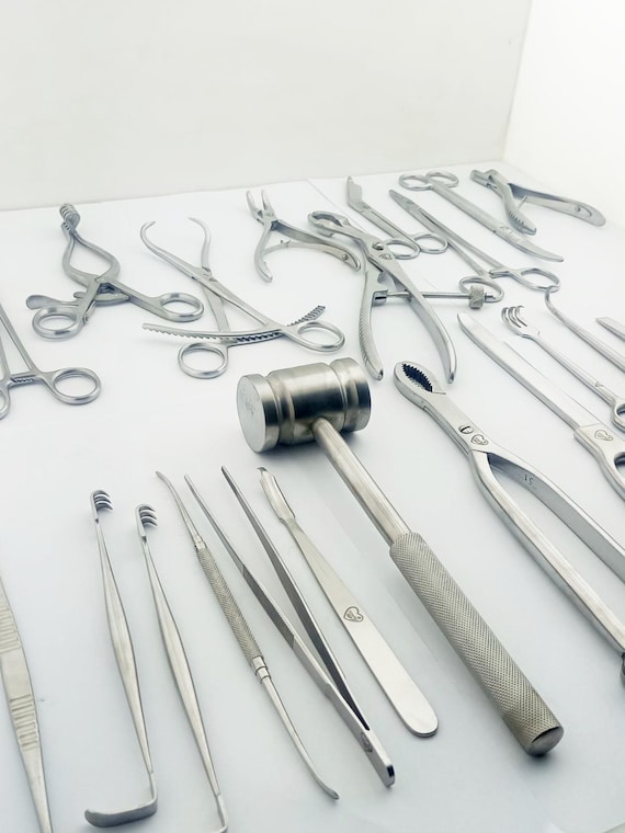 基本的な整形外科手術器具セット 25個入り ステンレス製手術器具 基本的な整形外科手術器具セット 25個入り ステンレス製手術器具