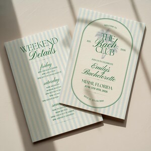 Puede incluir: Dos invitaciones con un patrón de rayas azules claras y blancas. Una invitación dice "Weekend Details" con un horario. La otra invitación dice "Welcome to The Bach Club" y "Emily's Bachelorette" en Miami, Florida.
