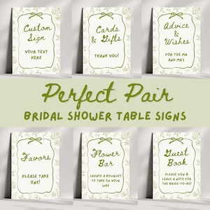 Op de afbeelding: Een verzameling van zes borden voor de bruidsdouchetafel met een bloemmotief. De borden bevatten teksten als "Custom Sign", "Cards & Gifts", "Advice & Wishes", "Favors", "Flower Bar" en "Guest Book". De borden zijn in een zachte groene en witte kleurstelling.