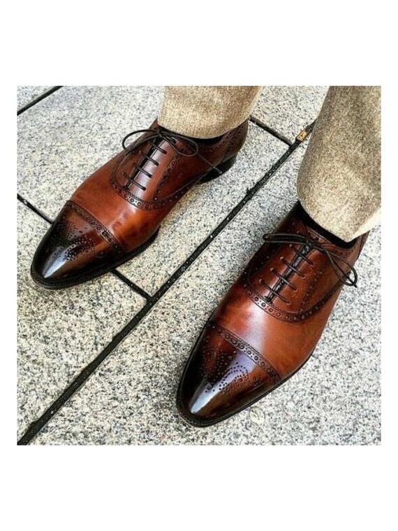 Brown and‎ Tan Oxford Shoes with Lace-Up Design C2310CinnamonHorsefront_JXlast  main image 4