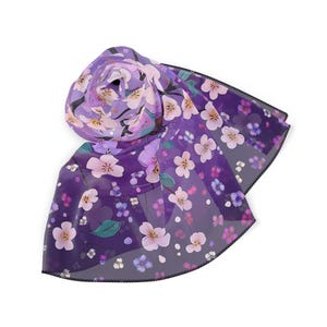 Sakura floreciente: bufanda ligera y transparente, elegante bufanda de gasa con flores de cerezo, chal grande de moda, chal ruso de estilo vintage morado