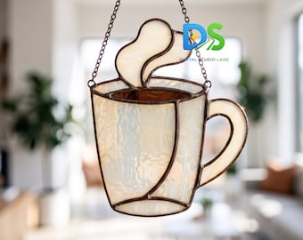 コーヒーカップのステンドグラス模様、コーヒーマグのサンキャッチャーテンプレート（SVG、PNG、PDF）、初心者向けステンドグラス、DIYキッチン窓吊り下げガラスアート