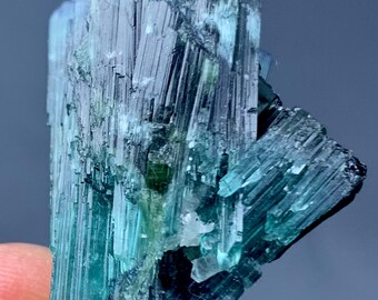 184カラットのグリーントルマリン結晶/標本（アフガニスタン産