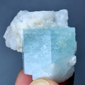 Aquamarine Crystal: 44 Grams, Nagar Valley Pakistan