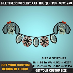 Może przedstawiać: Wyszywany wzór przedstawiający dwie głowy jamników z czerwonymi kokardkami, połączone sznurem w kształcie piłki nożnej i gwiazd. Projekt zawiera tekst "GET YOUR CUSTOM DESIGN IN 1 HOUR". Wymiary projektu to 4,01 cm wysokości na 10,21 cm szerokości i 6,99 cm wysokości na 17,83 cm szerokości.