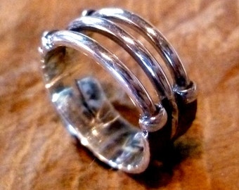 Kharma Dreibrücke Silber Ring