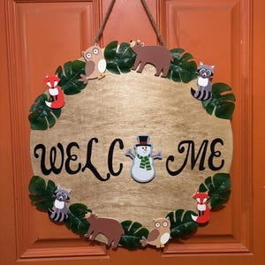 Welcome Sign with Interchangeable Pieces