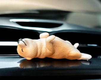 Uroczy japoński pies rasy shiba inu w kształcie śpiącego pieska – dekoracja na lusterko wsteczne, urocza figurka psa, prezent dla miłośnika szczeniąt w stylu kawaii, akcesoria samochodowe dla zwierząt