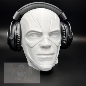 Comic Character Headphone Stand: 3D Printed Decor - Gift for Him - Unique Christmas Present - Dad Gift - Birthday Gift Idea - Desk Decor