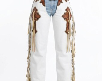 Chaps in pelle bianca con frange dorate, completo da rodeo western personalizzato