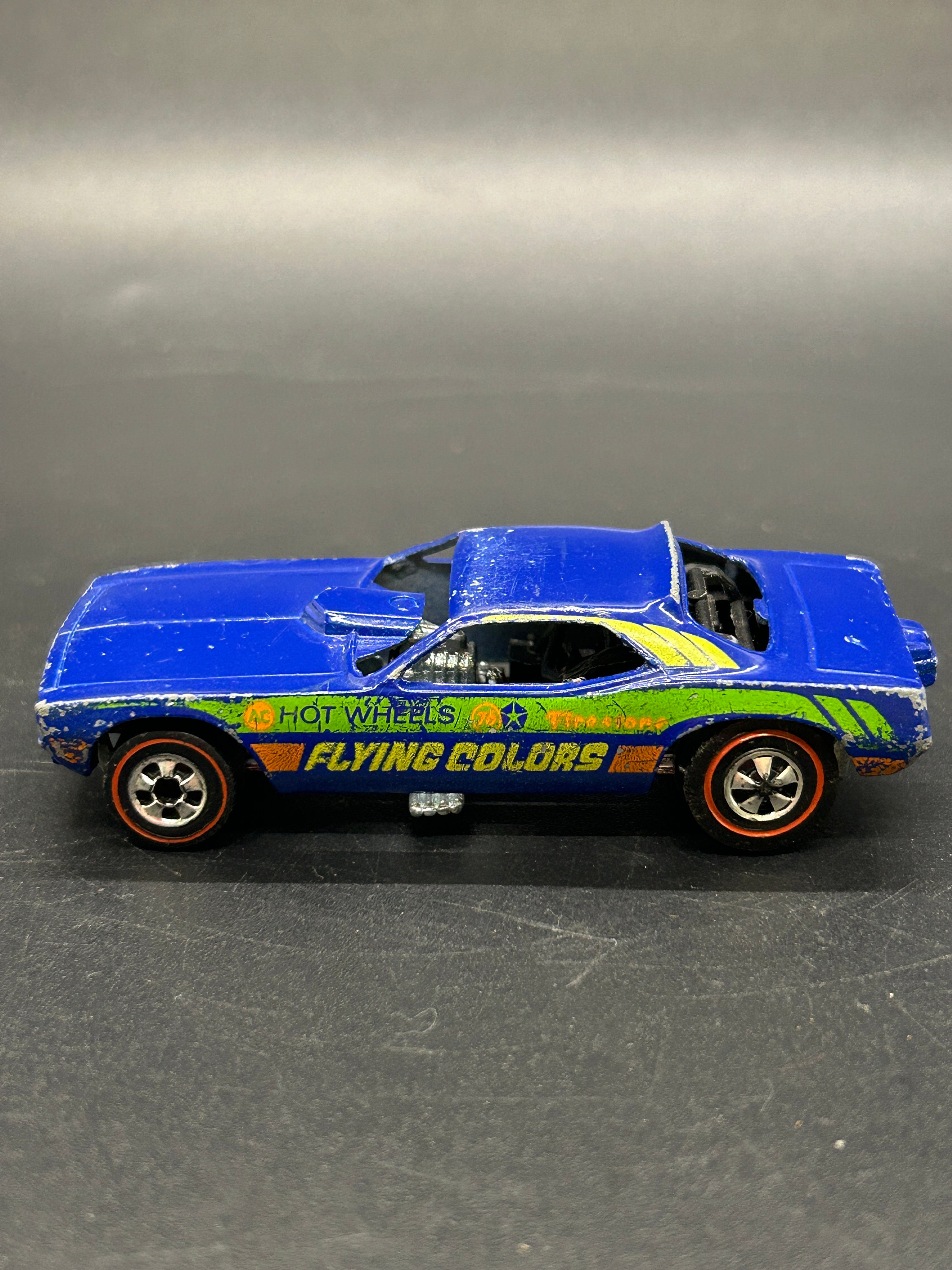レア！Hot Wheels Daily Delivery 色違いレッドライン - メルカリ