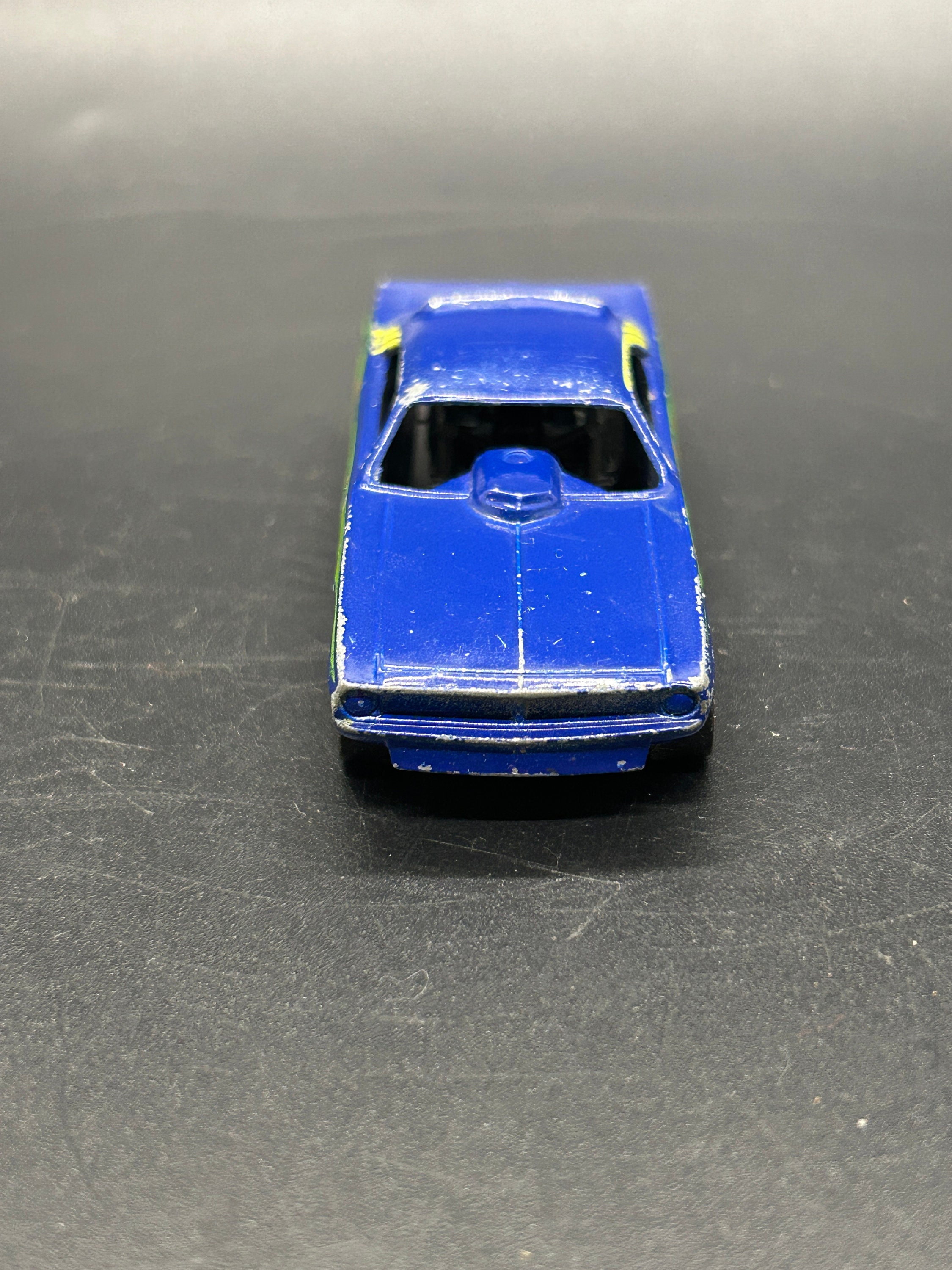 レア！Hot Wheels Daily Delivery 色違いレッドライン - メルカリ