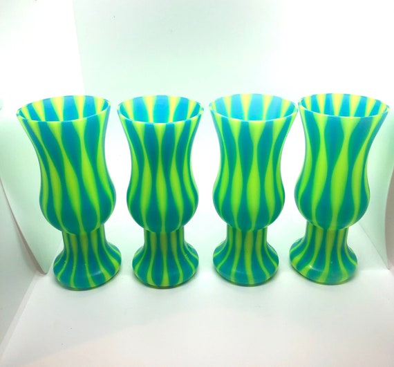 Set of Four Krazy Straw Psychedelic Hurricane Plastic Cups Etsy