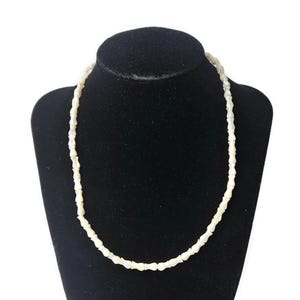 Vintage Plastic Faux Mother of Pearl String Screw Clasp Necklace, 43 cm