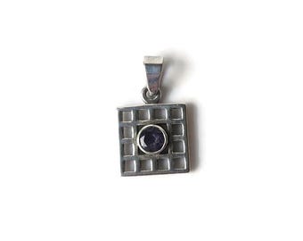 Vintage Sterling Silver Lattice Purple Gemstone Pendant for a Necklace. 2.18g