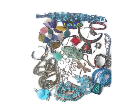 Lot De Bijoux Vintage Et Fantaisie - Boucles D'oreilles Et Autres - Occasion Bon état
